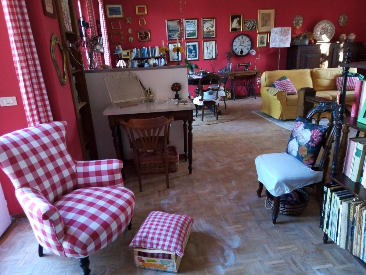 B&B La Gallinella Rossa Baschi Exteriör bild